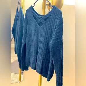 ☃️ Hollister Reversible sweater Top, XS